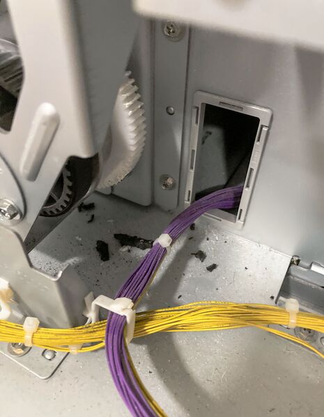 File:Shock Absorber 03.jpg